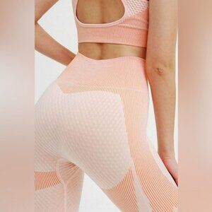 Seamless High-Waist Peach Leggings